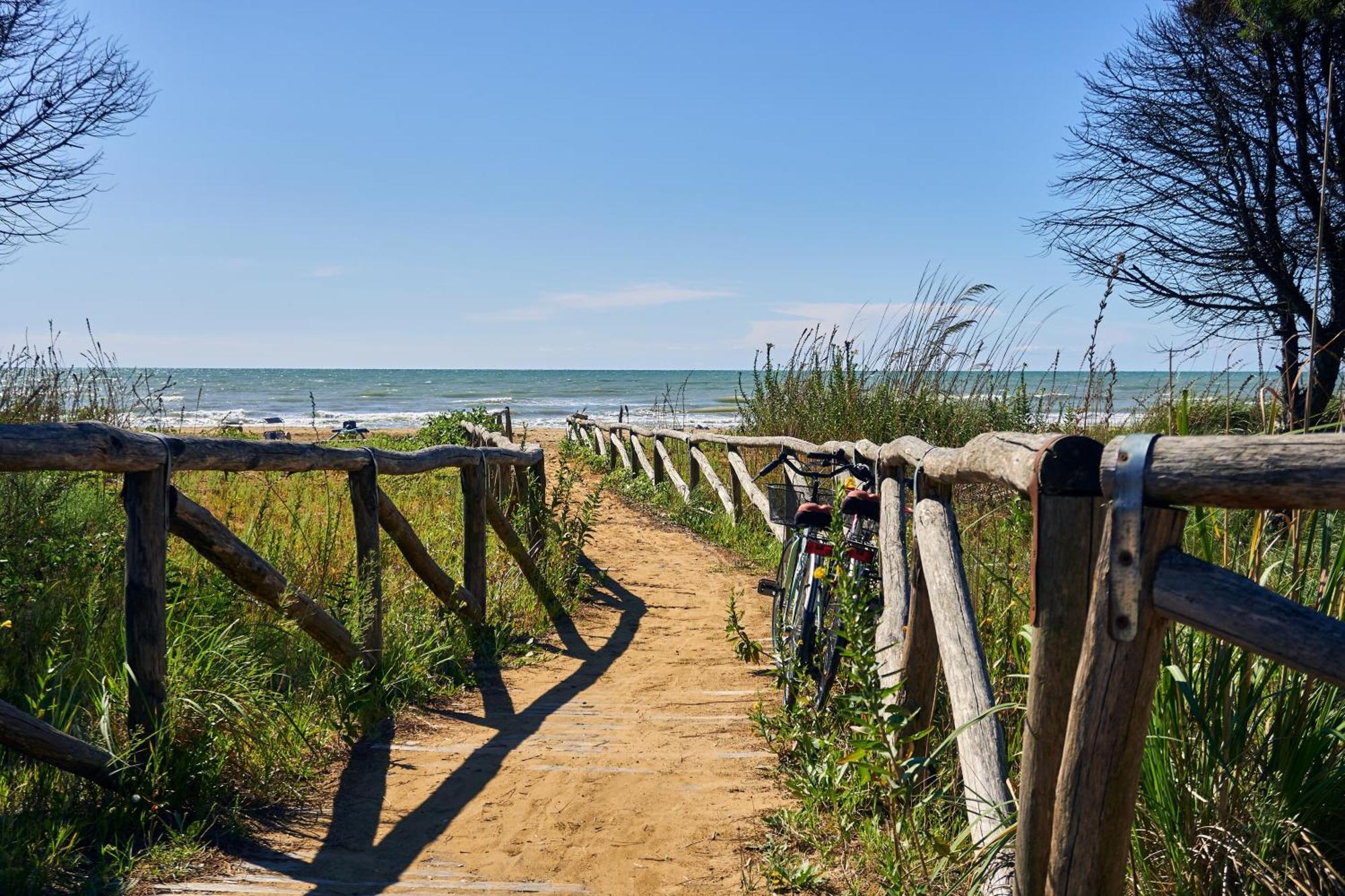 Luminous Seaside Flat For 4 Guests - Beahost Bibione